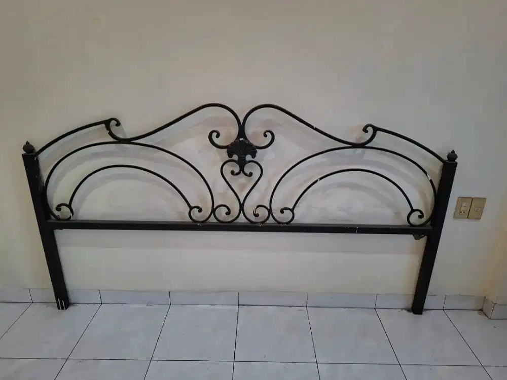 Sandaran Ranjang Besi 200 x 120 cm