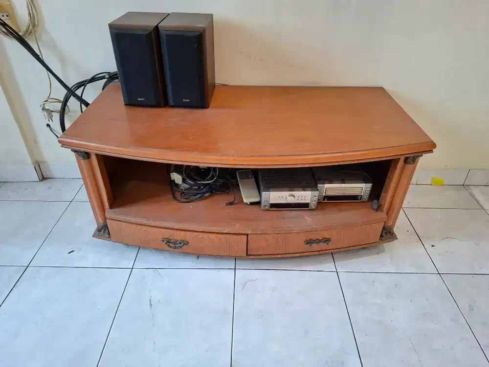 Meja TV Kayu 120 x 50 cm