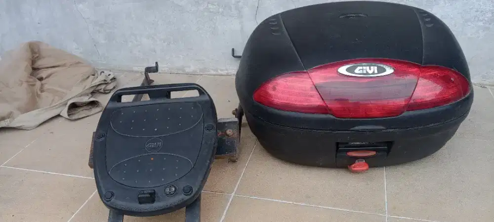 Box Givi untuk motor Tiger Byson cb dll