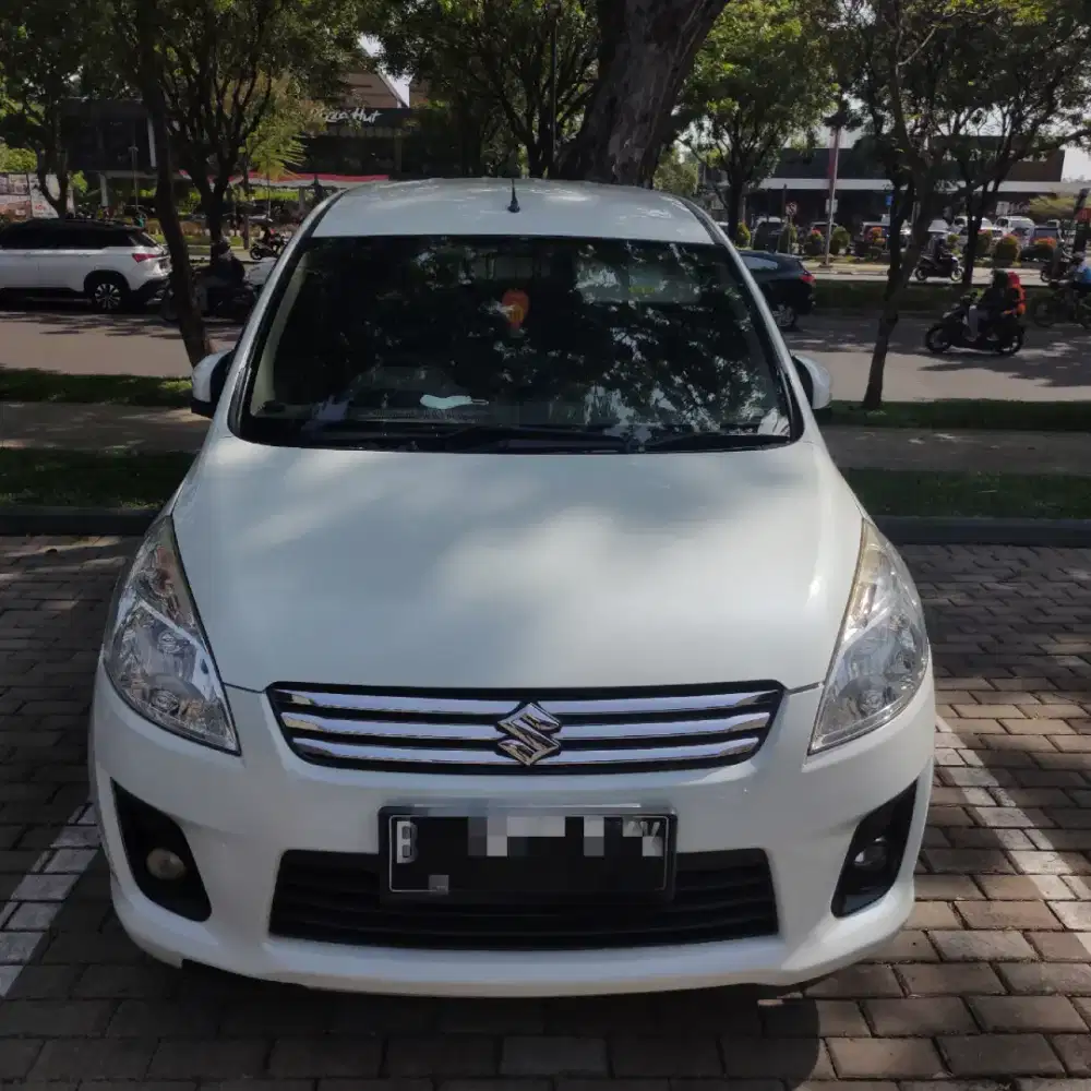 Suzuki ertiga gx 2013 putih servis record km rendah