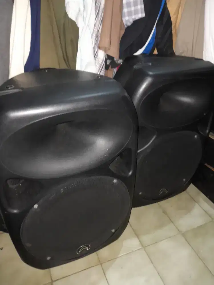 Speaker Aktif Merk Whorfedale Titan 15 D