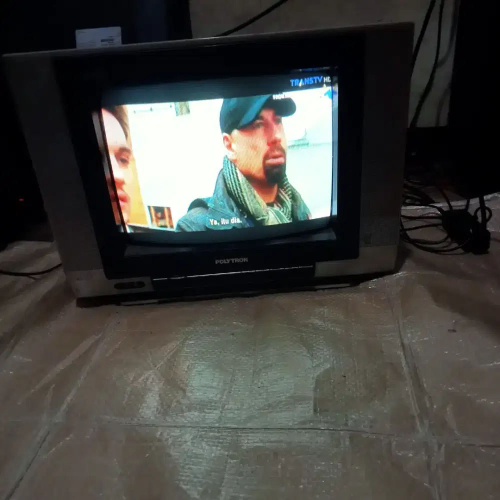 Tv Polytron 14 tabung
