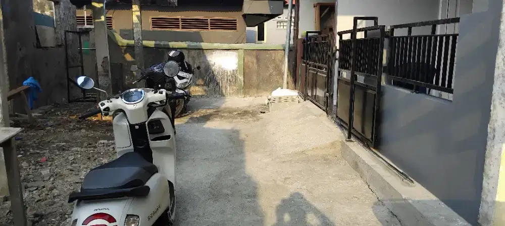 RUMAH BARU SIAP HUNI