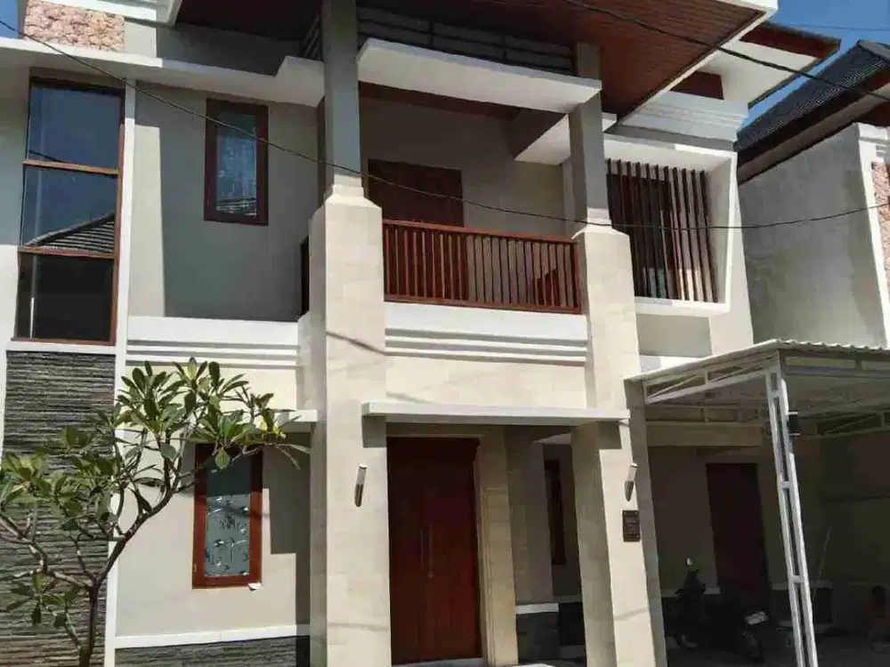 rumah semi villa 2 Lantai Dekat pantai sanur SHM strategis