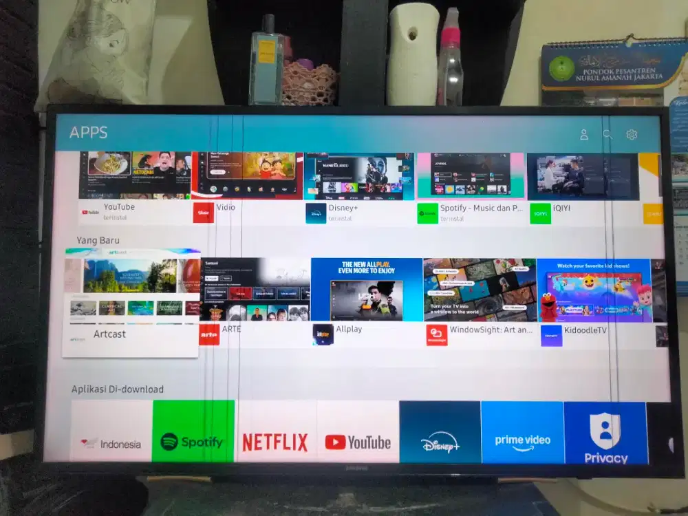 Smart TV Samsung 40 Inch Resolusi UHD 4K