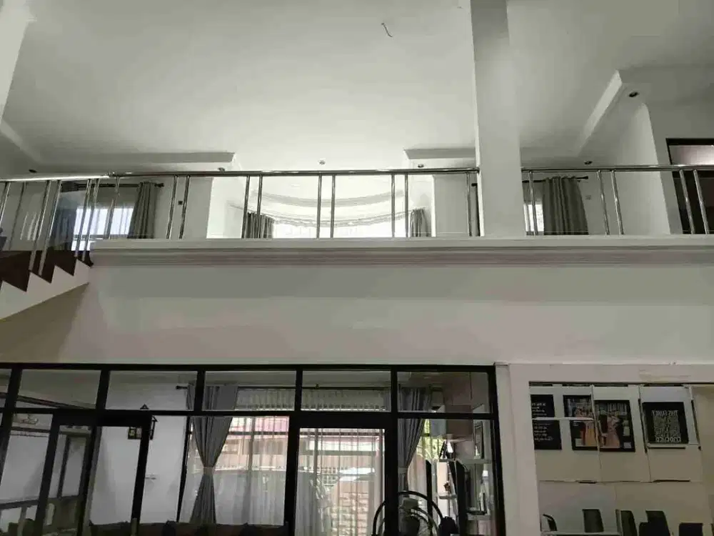 Dijual Cepat Rumah Luas 2 LT di Cempaka Putih Tengah Jakarta Pusat