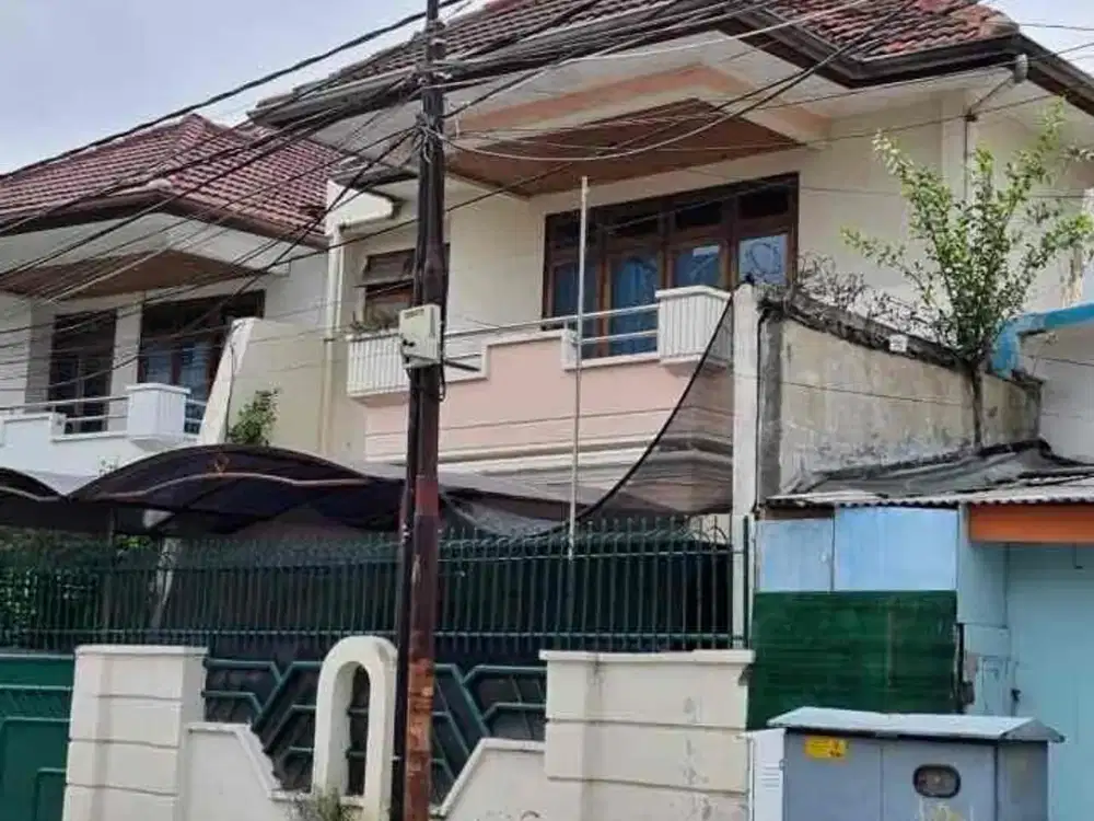 Turun Harga! Rumah Modern Siap Huni Bebas Banjir di Daerah Kartini Jakarta Pusat
