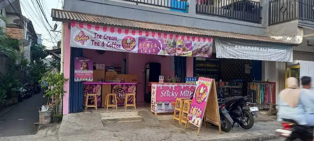 Dijual Perlengkapan Usaha Es Cream dan Minuman
