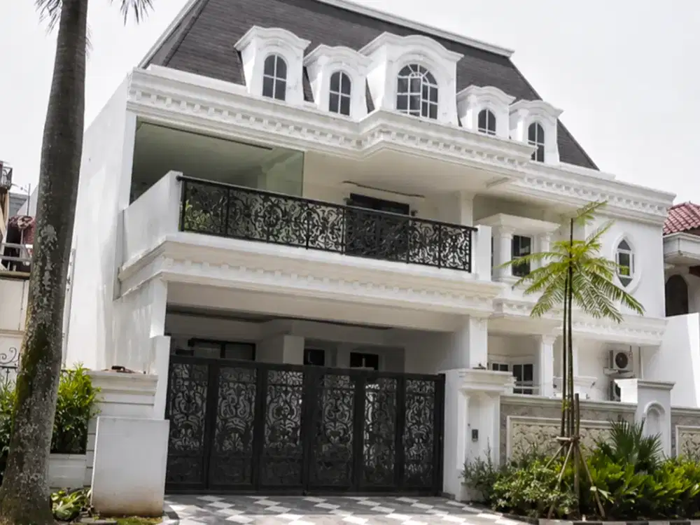 Dijual Rumah Mewah Nyaman Asri Ada Kolam Renang Di Tanjung Barat Jaksel