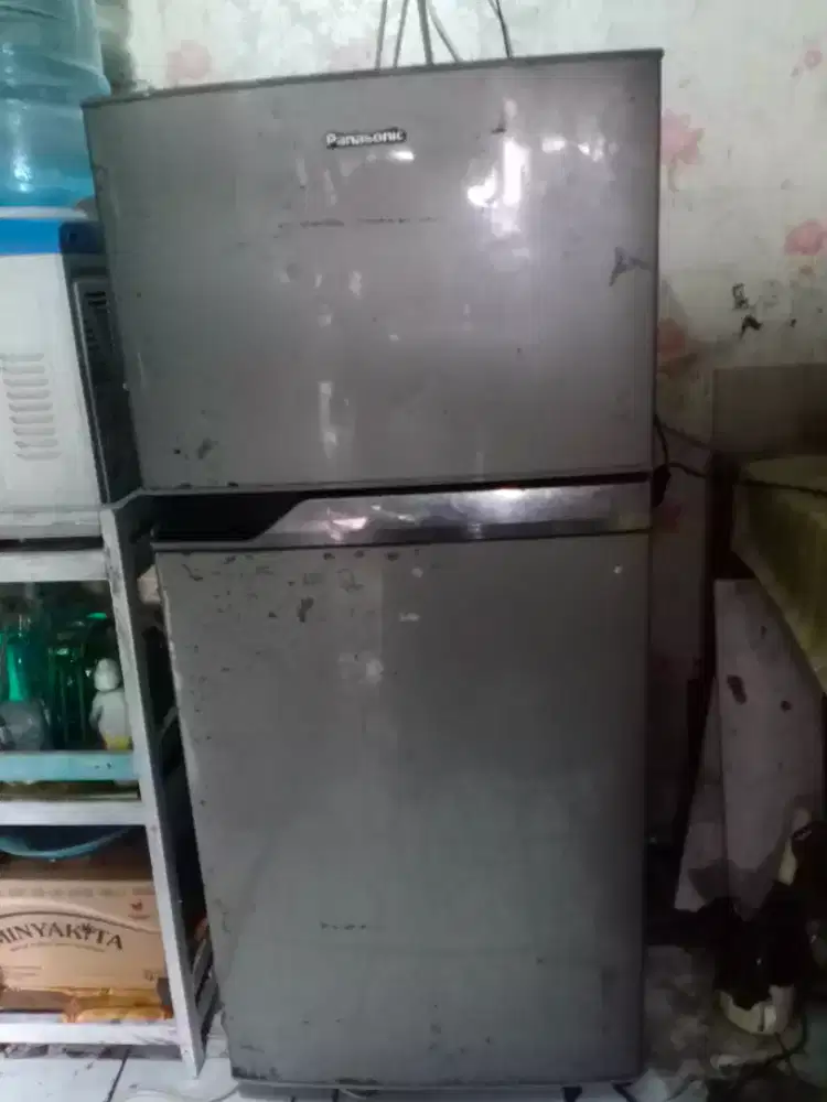 Kulkas 2 pintu merk panasonic