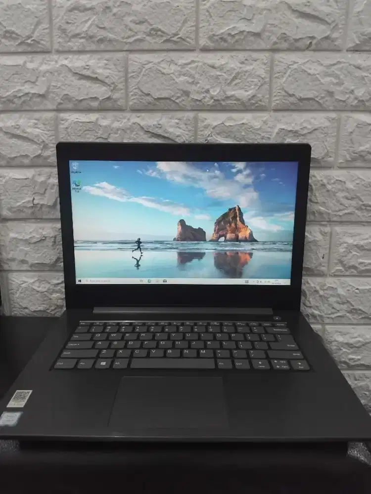 Lenovo V330 i5 gen 8/ 4gb/hdd 500gb