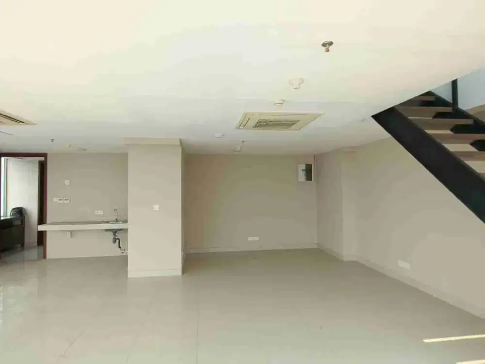 Di jual cepat unit Bizloft URESIDENCE TOWER Supermal Karawaci Tangerang