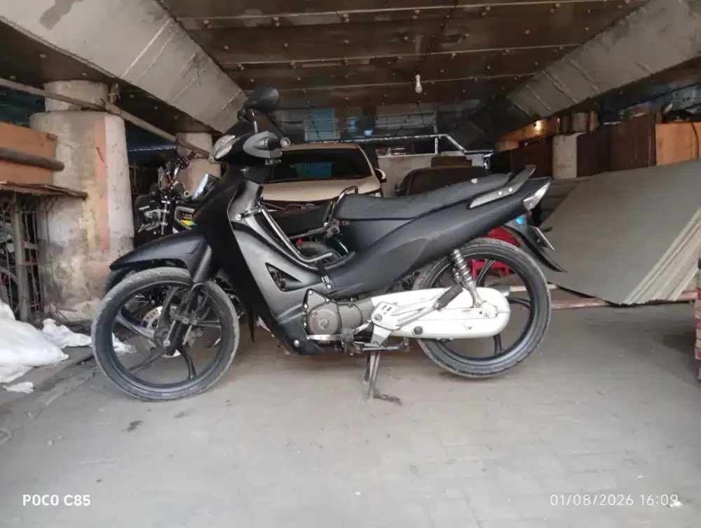 Jual motor Honda karisma th 2003