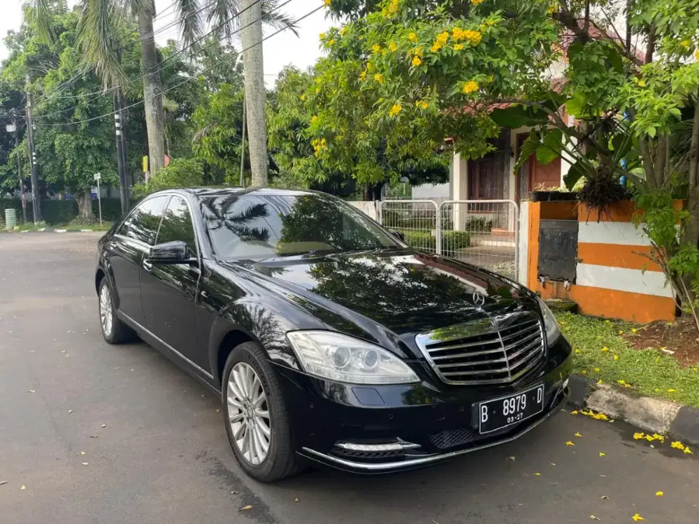 Mercy S300 RSE full option tahun 2011 Pemakaian 2012