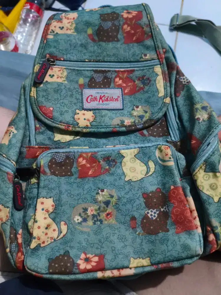 Tas ransel wanita