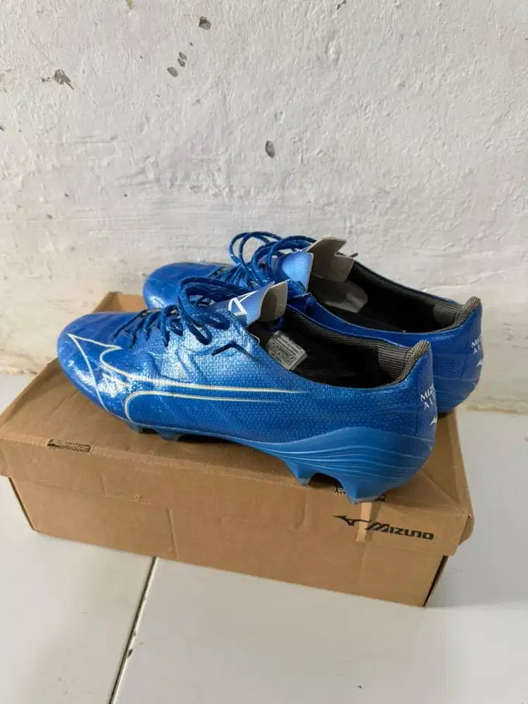 Sepatu Sepak Bola Mizuno Alpha Ori size 43-44