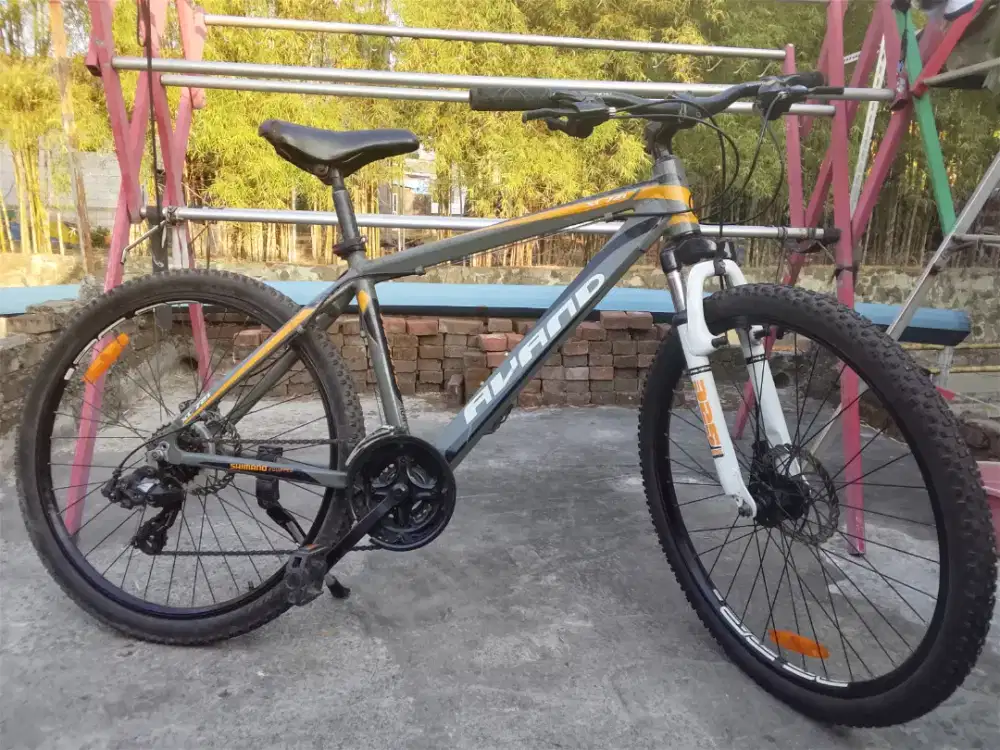 Sepeda advand alloy