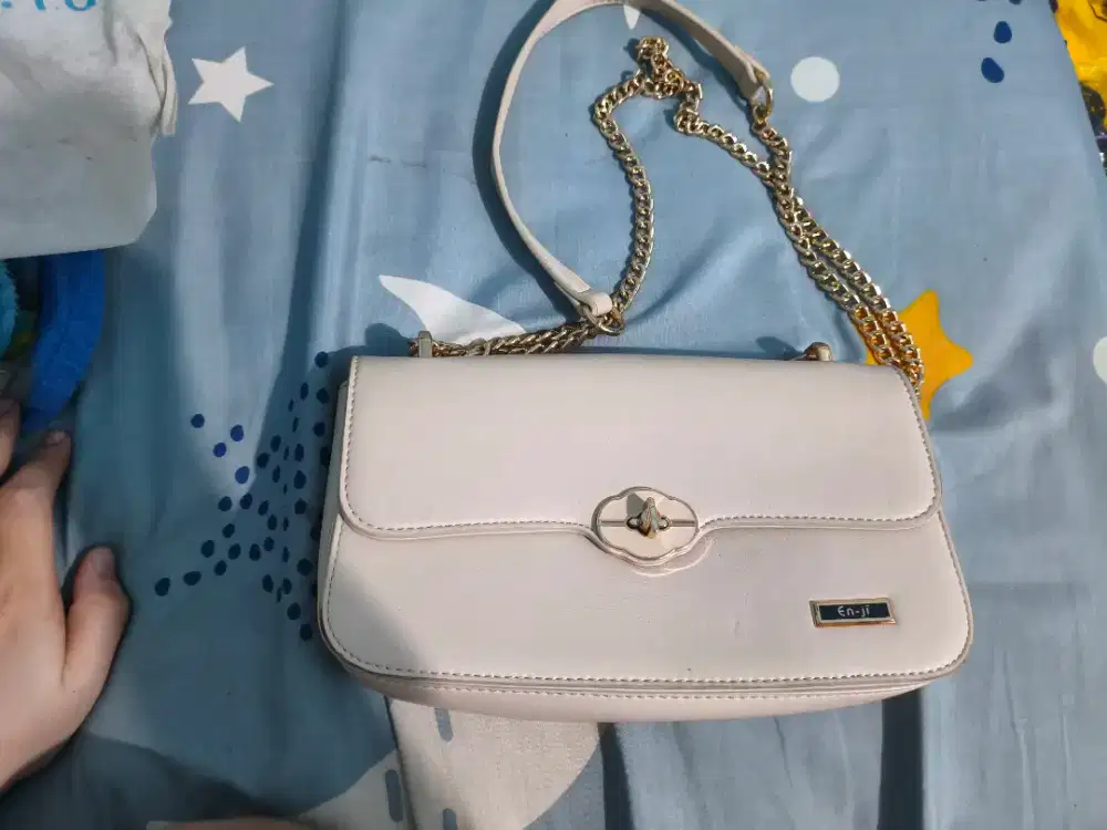 Tas wanita selempang