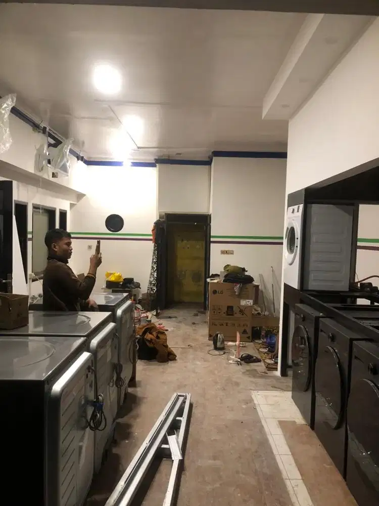 DIBUTUHKAN SEGERA KARYAWAN LAUNDRY