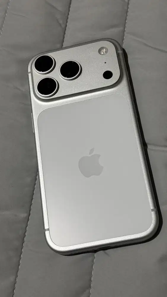 iPhone 17 Pro 256GB iBox Mulus Garansi ON