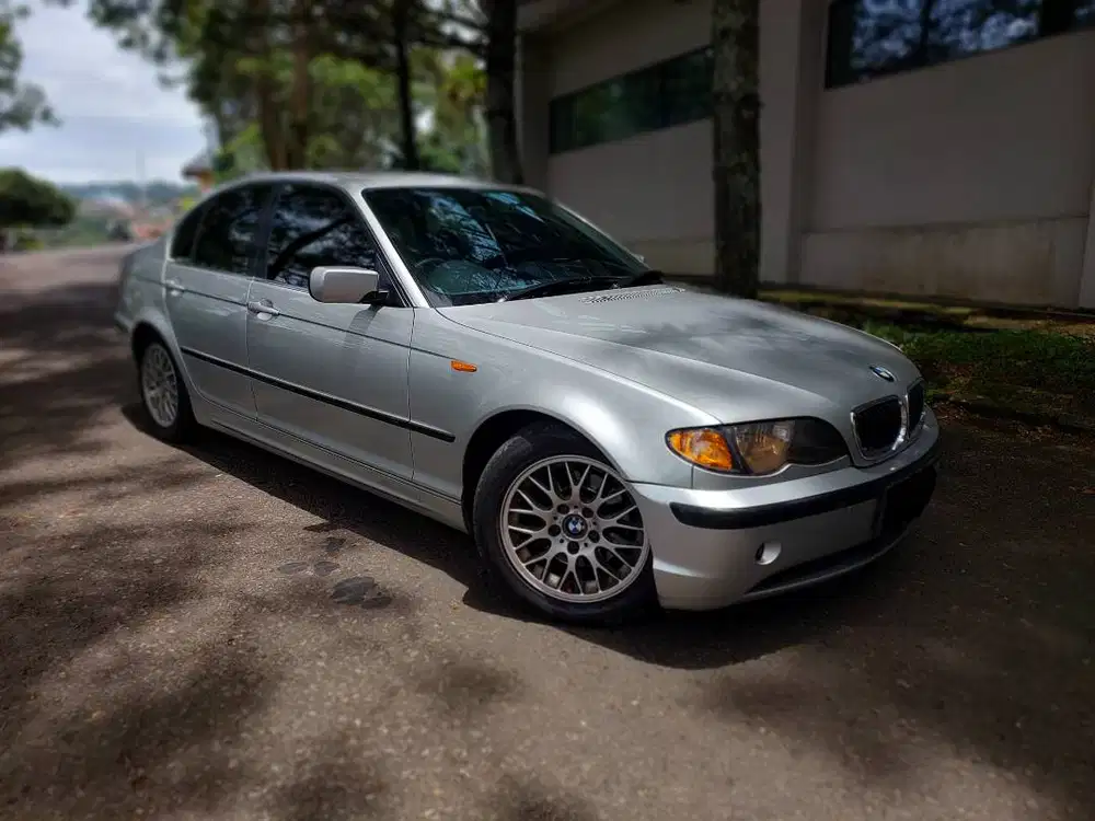 BMW E46 325i AT th 2002