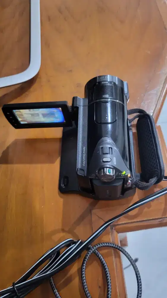 Handycam Sony HDR CX 12E