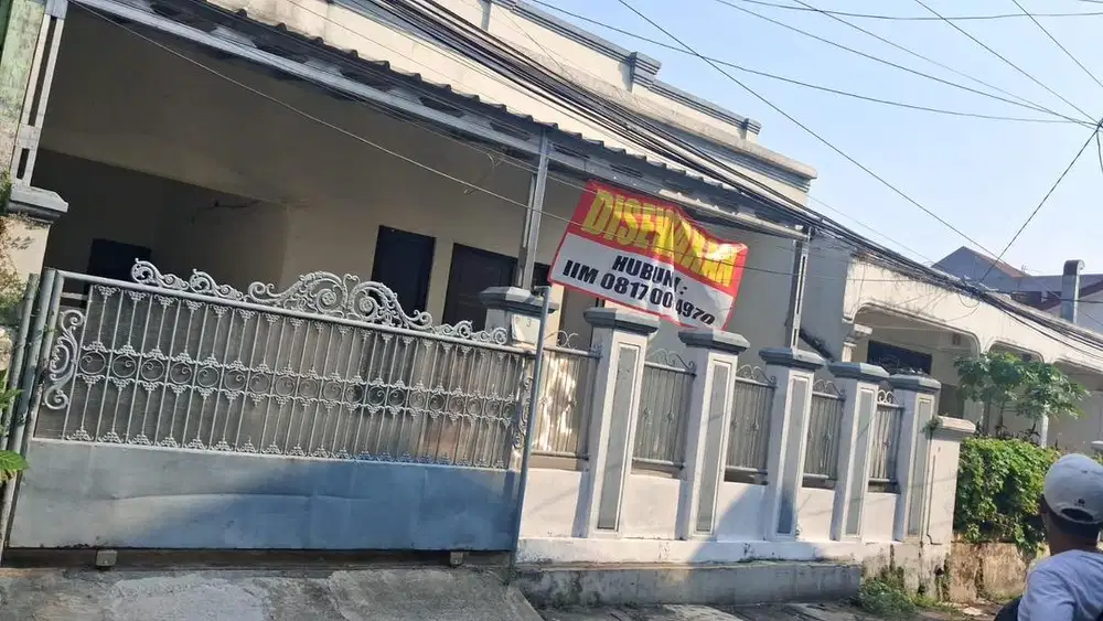 Disewakan Rumah 2 Lantai di Kebon Baru Tebet Jakarta Selatan
