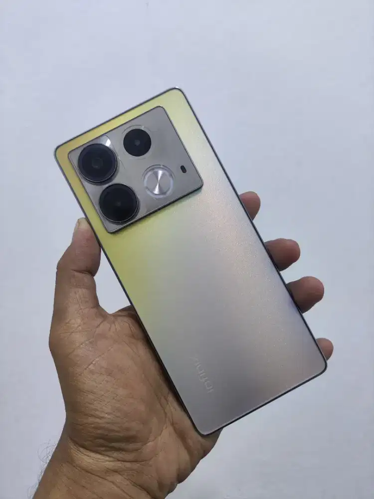 Infinix Note 40 Silver 8/256 mulus