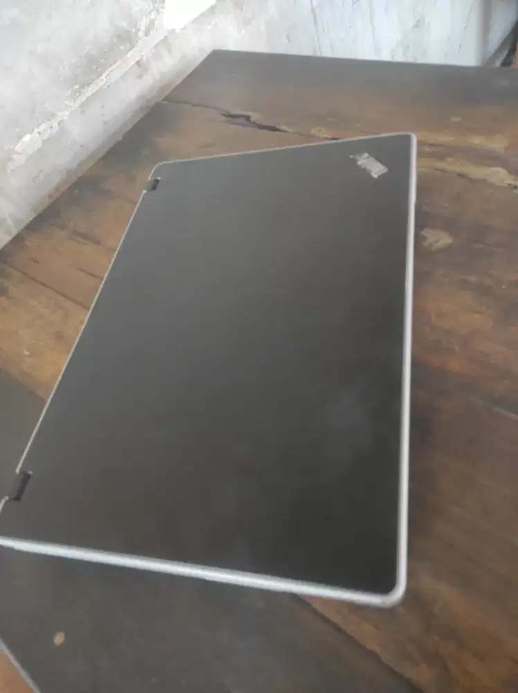 Thinkoad E40 core i5 // 4gb//500gb//2jam+