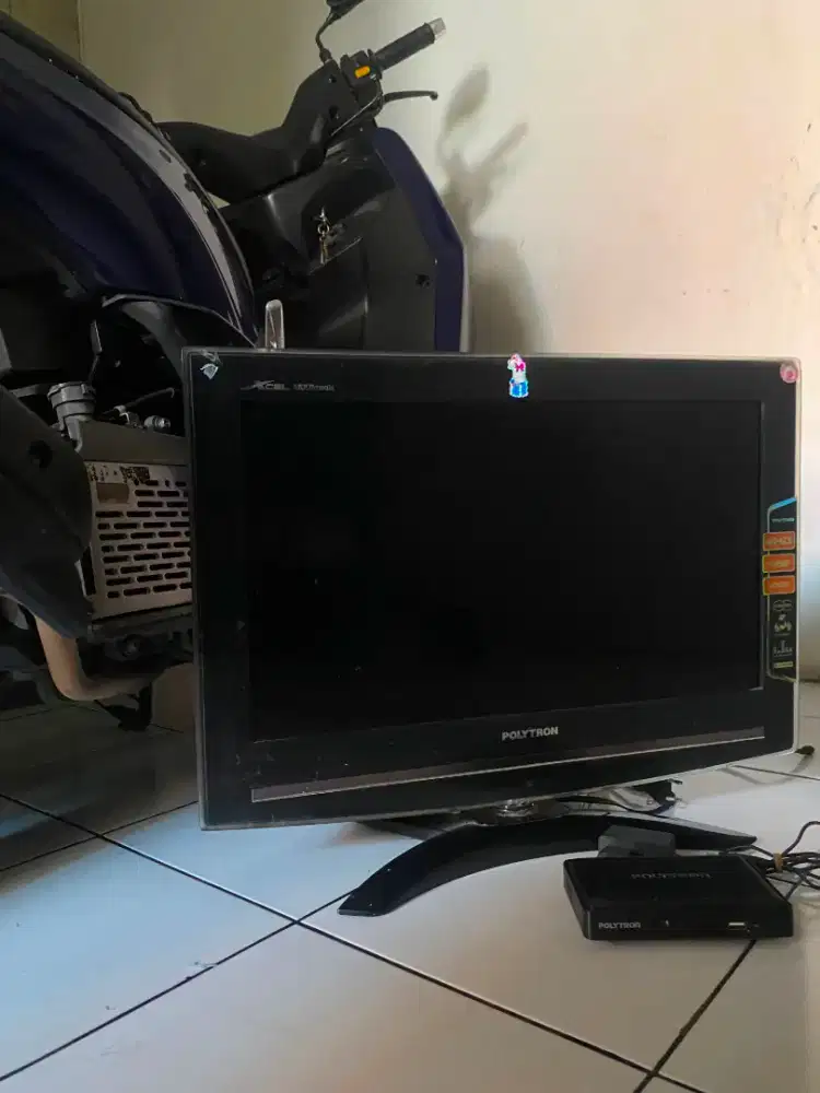 Jual TV Polytron 22 Inch + STB Digital