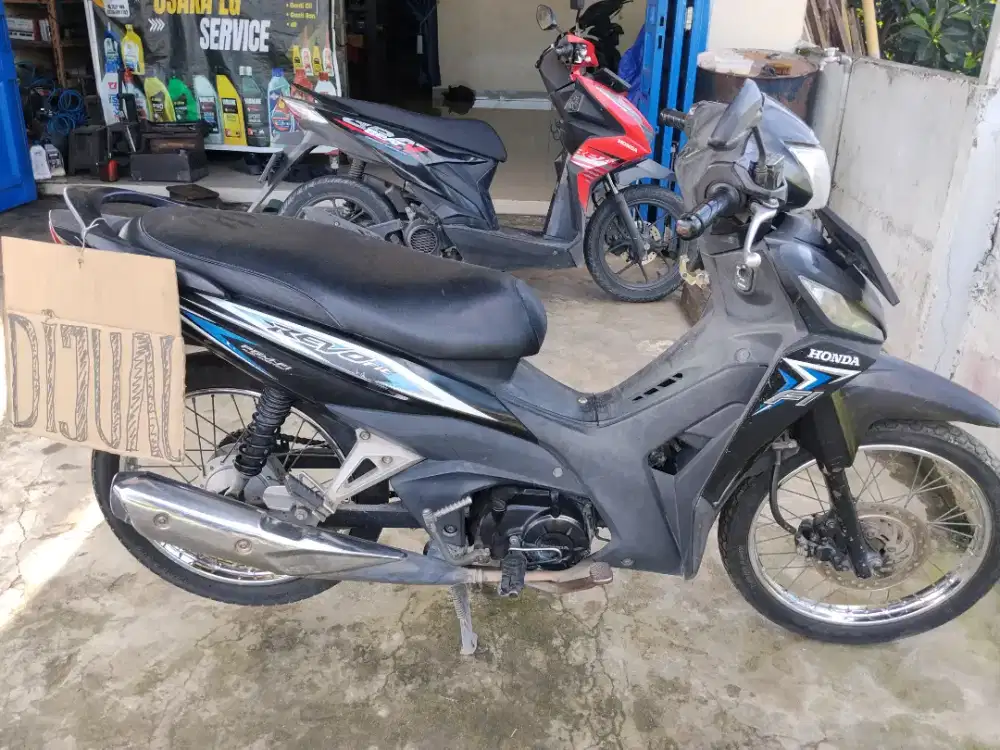 Revo FI (Injeksi) Tahun 2016