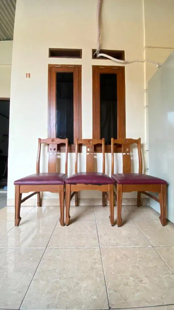 Kursi Meja Makan