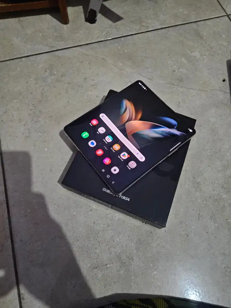 Samsung Galaxy fold 4 sein 5G fullset ori  mulus ada bonus