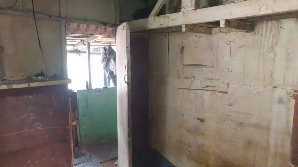 TEMPAT PENITIPAN Barang-Barang Pindahan