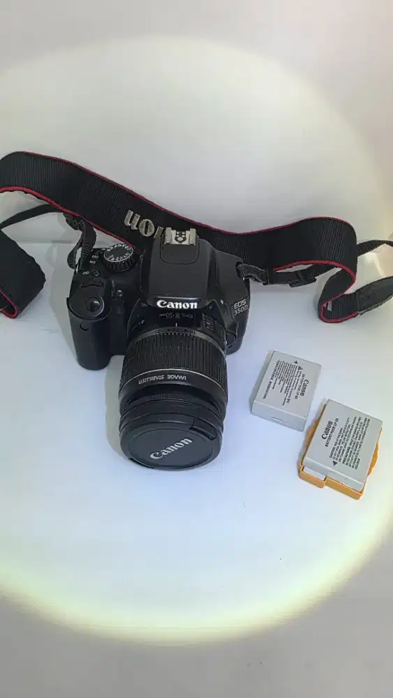 Kamera DSLR Canon EOS 550D + Lensa Kit 18-55mm IS - Tangan Pertama