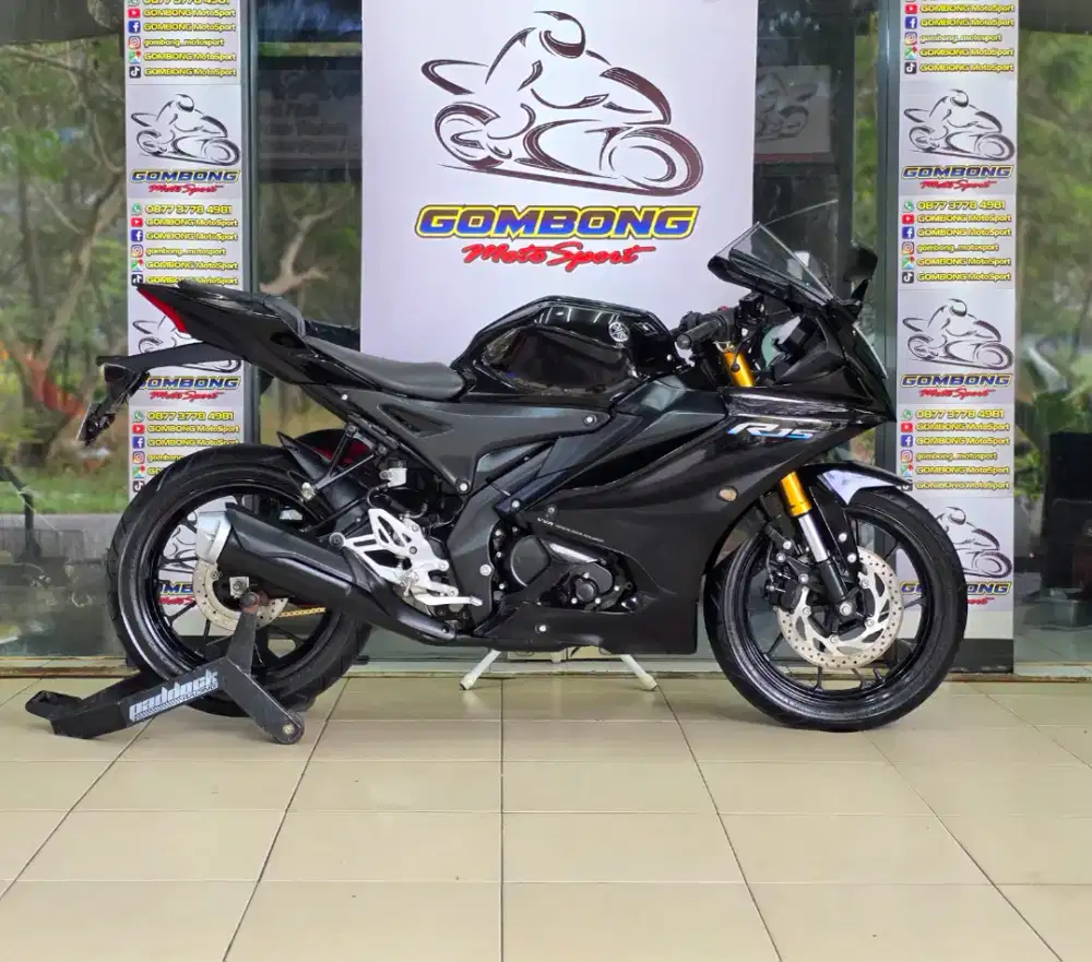 YAMAHA R15 V4 2023