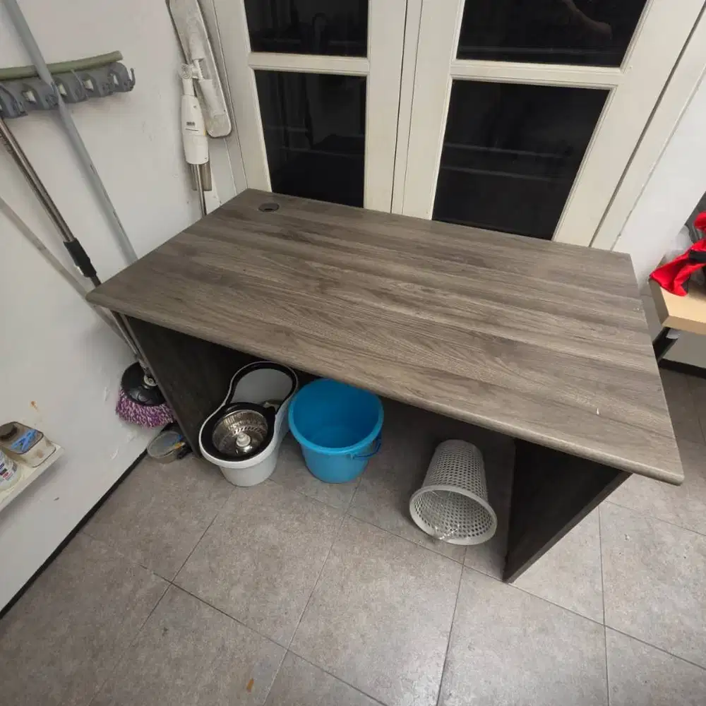 Meja Kerja / Meja Belajar / Meja Kantor / Meja Tulis