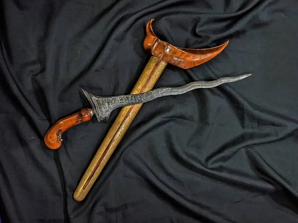 Keris sepuh Sempana dwi pamor Toyo Mambeg sodo lanang sepuh