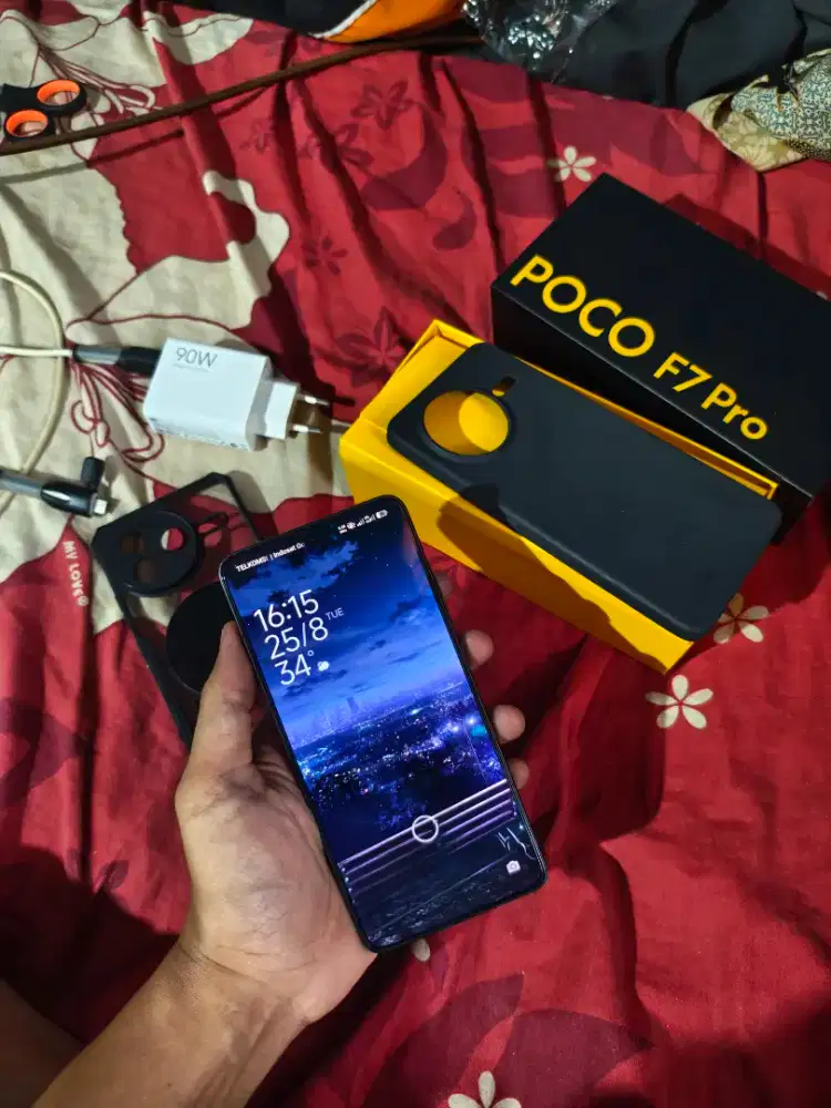 Poco f7 pro 12/512