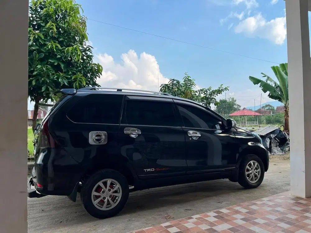 Avanza G 2012 plat B