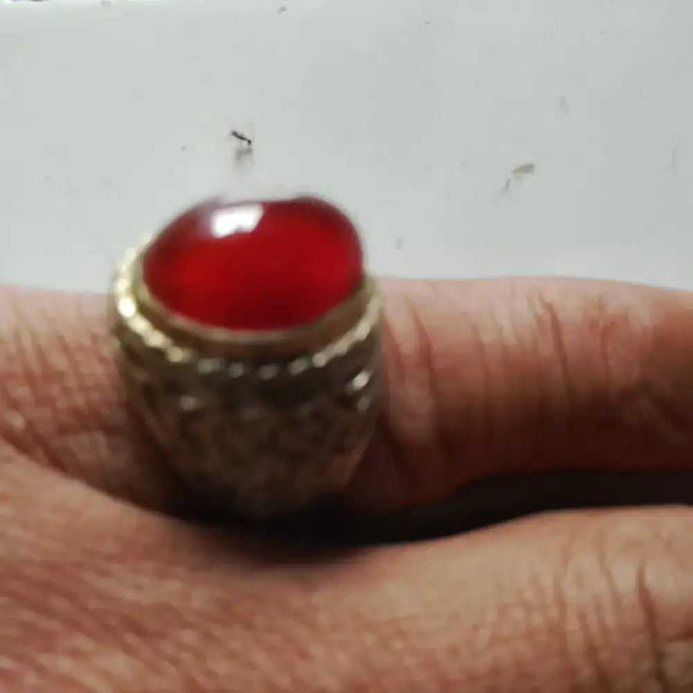 Batu akik warna merah