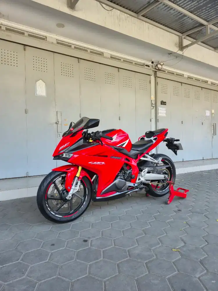 Honda CBR 250R 2017 mulus antik