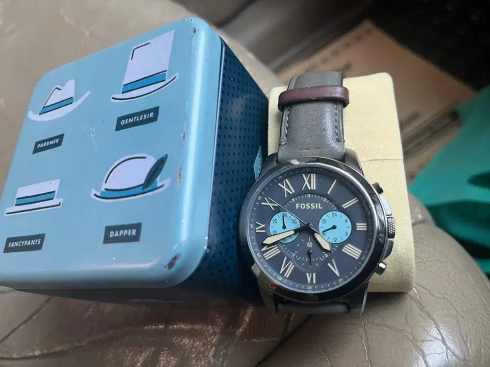 Fossil FS5183 Grant Chronograph Gunmetal Dial Gray Leather Strap Watch