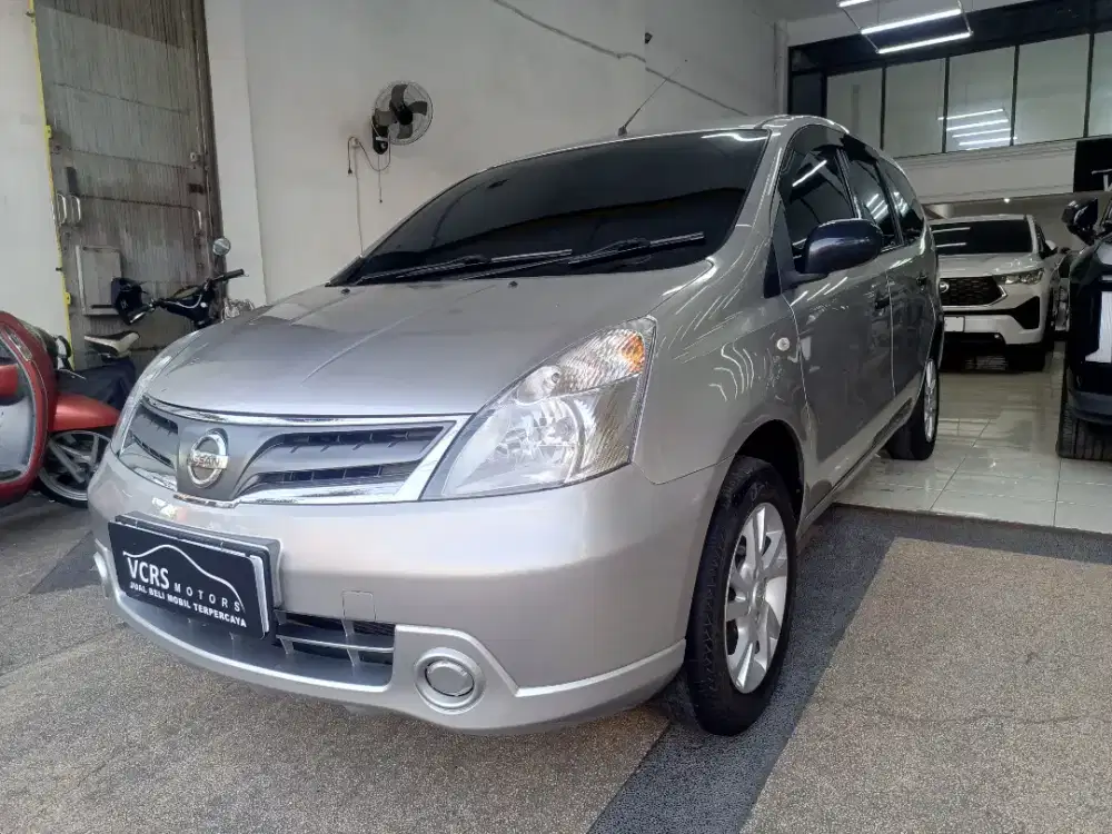 NISSAN GRAND LIVINA SV 2012 MANUAL 3 BARIS ISTIMEWA MULUS SIAP PAKAI