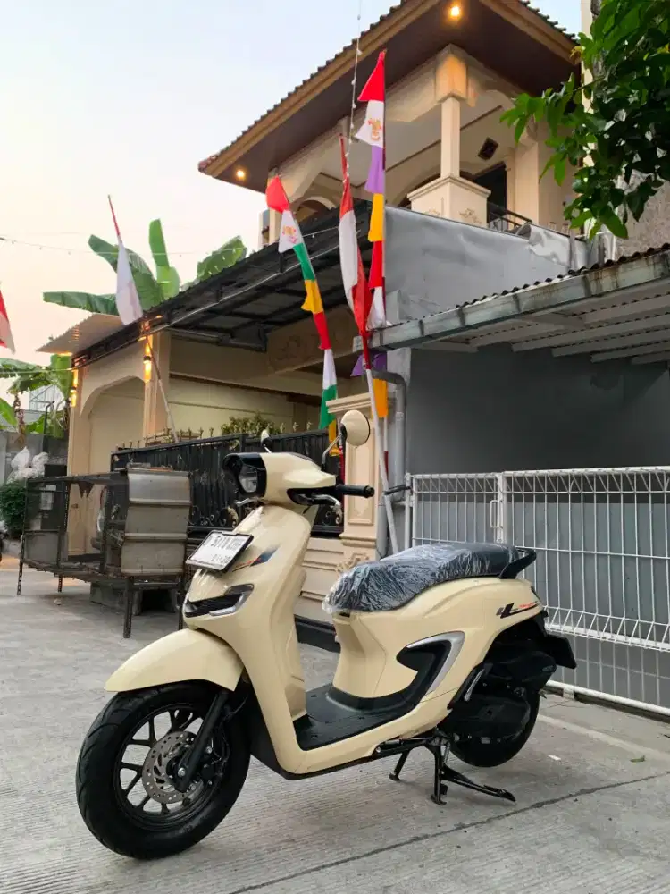HONDA STYLO 160 CBS 2025 KM 20 RB ISTIMEWA