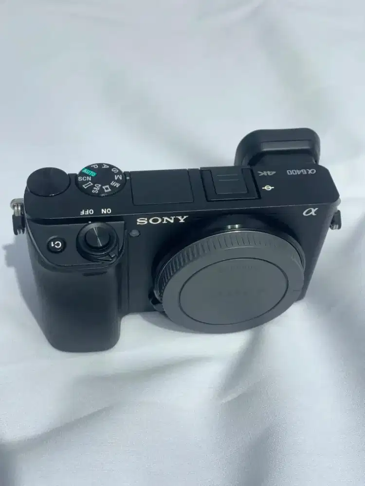 SONY A6400 OSS F4/16-70