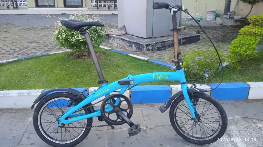 Sepeda lipat Polygon Urbano 1