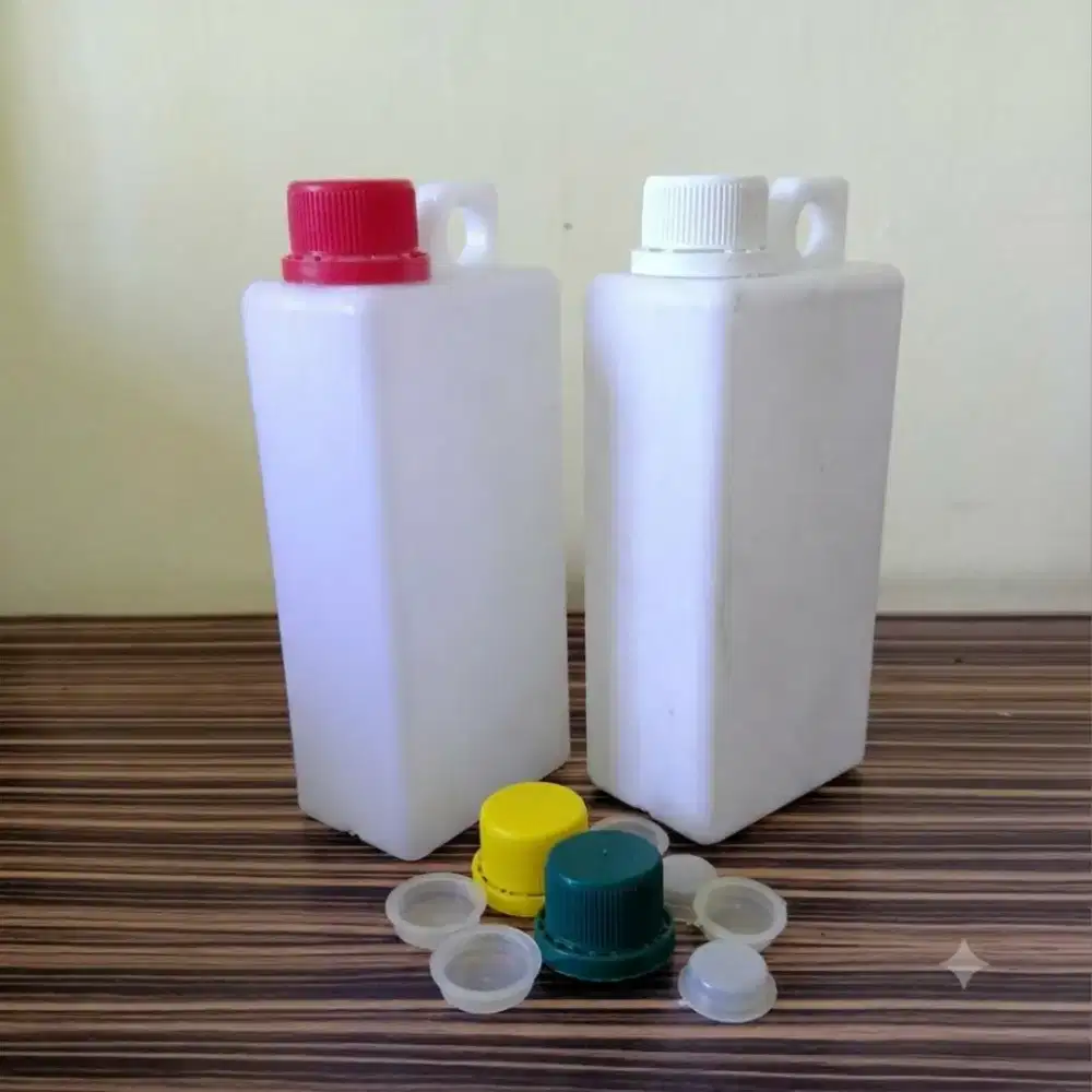 Botol Plastik Jerigen 1L per karung isi 140botol