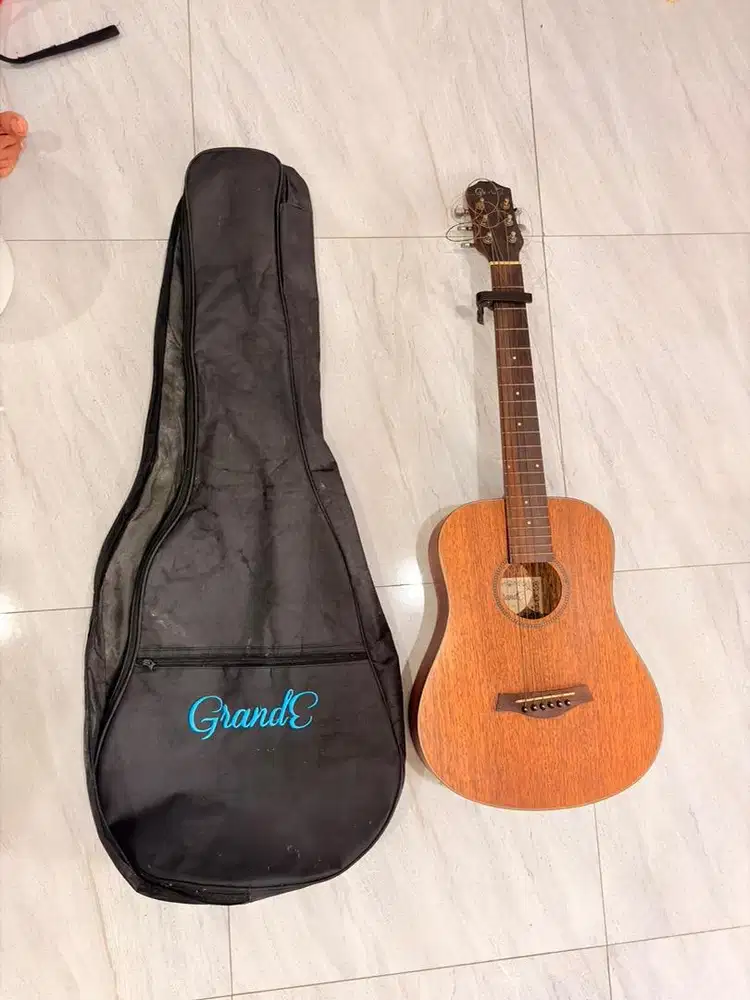 Dijual gitar grande 3/4