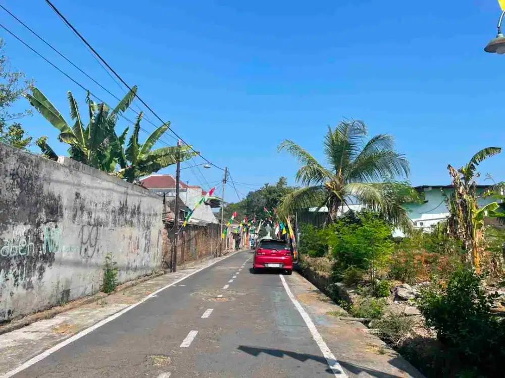 Pekarangan 574m dekat unsa dan uns solo
